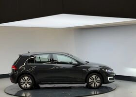 Фольксваген e-Golf 2019 у Європі на Automoto.ua Сірий Фольксваген e-Golf, об'ємом двигуна 0 л та пробігом 52 тис. км за 14483 $, фото 12 на Automoto.ua