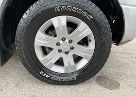 Ніссан Навара 2007 у Європі на Automoto.ua Сірий Ніссан Навара, об'ємом двигуна 2.49 л та пробігом 215 тис. км за 14938 $, фото 7 на Automoto.ua