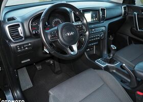 Киа Sportage, объемом двигателя 1.59 л и пробегом 103 тыс. км за 18121 $, фото 23 на Automoto.ua