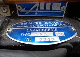 Оранжевый Рено Alpine a110, объемом двигателя 1.28 л и пробегом 25 тыс. км за 106754 $, фото 12 на Automoto.ua