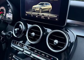 Мерседес Ц-Класс 2015 в Европе на Automoto.ua Белый Мерседес Ц-Класс, объемом двигателя 1 л и пробегом 280 тыс. км за 49900 $, фото 33 на Automoto.ua
