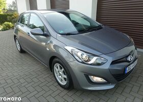 Хендай i30, объемом двигателя 1.4 л и пробегом 137 тыс. км за 7322 $, фото 8 на Automoto.ua