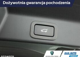 Ягуар Ф-Пейс, об'ємом двигуна 2 л та пробігом 85 тис. км за 26566 $, фото 9 на Automoto.ua