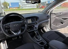 Хендай Ioniq, объемом двигателя 1.58 л и пробегом 130 тыс. км за 12959 $, фото 37 на Automoto.ua