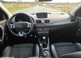 Рено Меган 2010 у Європі на Automoto.ua Чорний Рено Меган, об'ємом двигуна 1 л та пробігом 296 тис. км за 3269 $, фото 9 на Automoto.ua