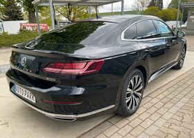 Черный Фольксваген Arteon, объемом двигателя 1.97 л и пробегом 37 тыс. км за 30129 $, фото 4 на Automoto.ua