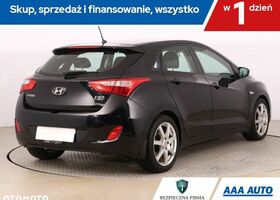 Хендай i30, объемом двигателя 1.37 л и пробегом 159 тыс. км за 6263 $, фото 5 на Automoto.ua