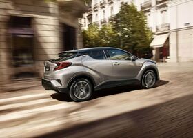 Toyota C-HR 2018 на тест-драйве, фото 4