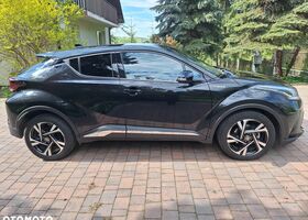 Тойота C-HR, объемом двигателя 1.8 л и пробегом 25 тыс. км за 23737 $, фото 4 на Automoto.ua