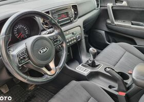 Киа Sportage, объемом двигателя 1.69 л и пробегом 233 тыс. км за 13585 $, фото 3 на Automoto.ua