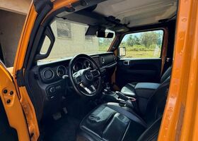 Джип Gladiator 2022 в Европе на Automoto.ua Черный Джип Gladiator, объемом двигателя 2.99 л и пробегом 50 тыс. км за 44484 $, фото 12 на Automoto.ua