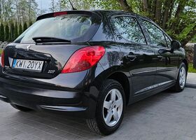 Пежо 207, об'ємом двигуна 1.36 л та пробігом 117 тис. км за 3650 $, фото 4 на Automoto.ua