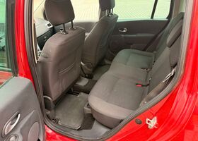 Рено Grand Modus 2011 в Европе на Automoto.ua Красный Рено Grand Modus, объемом двигателя 0 л и пробегом 174 тыс. км за 3850 $, фото 7 на Automoto.ua