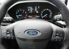 Сірий Форд Фокус, об'ємом двигуна 1 л та пробігом 6 тис. км за 29575 $, фото 10 на Automoto.ua
