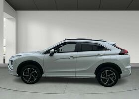 Міцубісі Eclipse Cross 2021 у Європі на Automoto.ua Білий Міцубісі Eclipse Cross, об'ємом двигуна 2.36 л та пробігом 45 тис. км за 30395 $, фото 6 на Automoto.ua