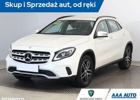 Мерседес ГЛА-Клас 2017 у Європі на Automoto.ua Білий Мерседес ГЛА-Клас, об'ємом двигуна 1 л та пробігом 160 тис. км за 19371 $, фото 1 на Automoto.ua