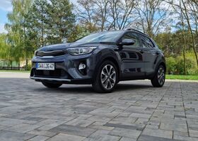 Киа Stonic, объемом двигателя 1 л и пробегом 78 тыс. км за 12937 $, фото 6 на Automoto.ua