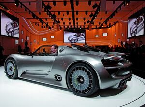 Гибридный Порше 918 Спайдер во Франкфурте Гибрид Порше 918 Спайдер на автосалоне во Франкфурте
