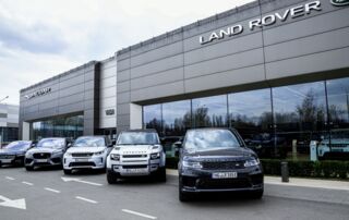 Автосалон JAGUAR LAND ROVER КИЇВ ЗАХІД Логотип JAGUAR LAND ROVER КИЇВ ЗАХІД