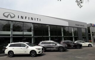 Логотип INFINITI Альфа Скайлайн