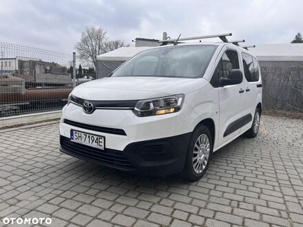 Тойота Proace City Verso, объемом двигателя 1.5 л и пробегом 148 тыс. км за 11555 $, фото 1 на Automoto.ua