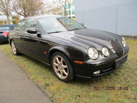 Ягуар S-Type 2003 у Європі на Automoto.ua Чорний Ягуар S-Type, об'ємом двигуна 2.5 л та пробігом 233 тис. км за 1686 $, фото 1 на Automoto.ua