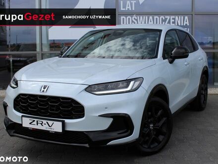 Хонда ZR-V 2023 в Европе на Automoto.ua Белый Хонда ZR-V, объемом двигателя 1 л и пробегом 8 тыс. км за 149000 $, фото 1 на Automoto.ua