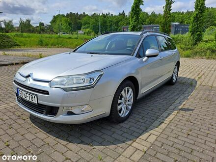 Ситроен С5 2011 в Европе на Automoto.ua Серый Ситроен С5, объемом двигателя 1 л и пробегом 245 тыс. км за 4238 $, фото 1 на Automoto.ua