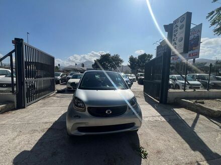 Смарт Fortwo 2016 у Європі на Automoto.ua Сірий Смарт Fortwo, об'ємом двигуна 1 л та пробігом 71 тис. км за 14015 $, фото 1 на Automoto.ua