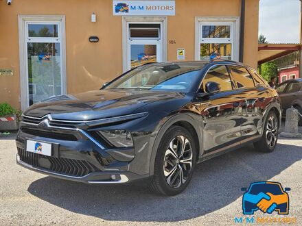 Ситроен С5 2022 в Европе на Automoto.ua Черный Ситроен С5, объемом двигателя 1.6 л и пробегом 49 тыс. км за 30679 $, фото 1 на Automoto.ua