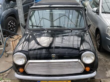 Ровер MINI 1993 у Європі на Automoto.ua Чорний Ровер MINI, об'ємом двигуна 4 л та пробігом 95 тис. км за 16901 $, фото 1 на Automoto.ua