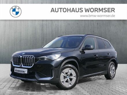 БМВ iX1 2023 в Европе на Automoto.ua Черный БМВ iX1, объемом двигателя 0 л и пробегом 35 тыс. км за 40785 $, фото 1 на Automoto.ua