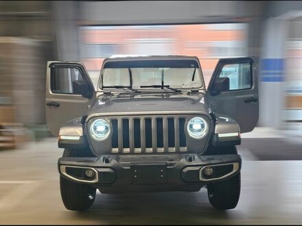 Джип Wrangler 2020 у Європі на Automoto.ua Срібний Джип Wrangler, об'ємом двигуна 2 л та пробігом 45 тис. км за 51445 $, фото 1 на Automoto.ua