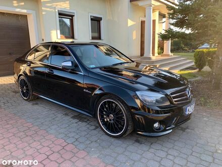Мерседес Ц-Класс 2009 в Европе на Automoto.ua Черный Мерседес Ц-Класс, объемом двигателя 6.21 л и пробегом 170 тыс. км за 150000 $, фото 1 на Automoto.ua