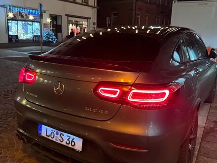 Мерседес GLC 43 AMG 2021 в Европе на Automoto.ua Серый Мерседес GLC 43 AMG, объемом двигателя 0 л и пробегом 58 тыс. км за 68758 $, фото 1 на Automoto.ua