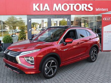 Червоний Міцубісі Eclipse Cross, об'ємом двигуна 2.36 л та пробігом 1 тис. км за 46749 $, фото 1 на Automoto.ua