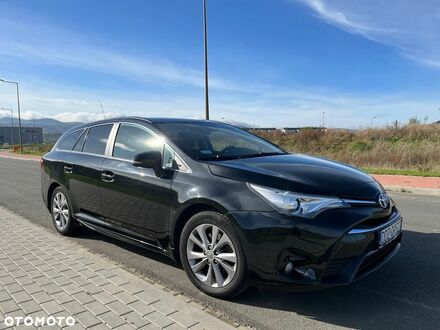 Тойота Авенсис, объемом двигателя 2 л и пробегом 170 тыс. км за 10778 $, фото 1 на Automoto.ua