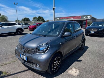 Смарт Forfour 2019 у Європі на Automoto.ua Сірий Смарт Forfour, об'ємом двигуна 1 л та пробігом 82 тис. км за 16454 $, фото 1 на Automoto.ua