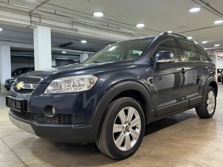 Шевроле Каптива 2007 в Европе на Automoto.ua Синий Шевроле Каптива, объемом двигателя 1.99 л и пробегом 95 тыс. км за 10379 $, фото 1 на Automoto.ua