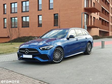 Мерседес Ц-Клас 2023 у Європі на Automoto.ua Синій Мерседес Ц-Клас, об'ємом двигуна 1 л та пробігом 26 тис. км за 217500 $, фото 1 на Automoto.ua