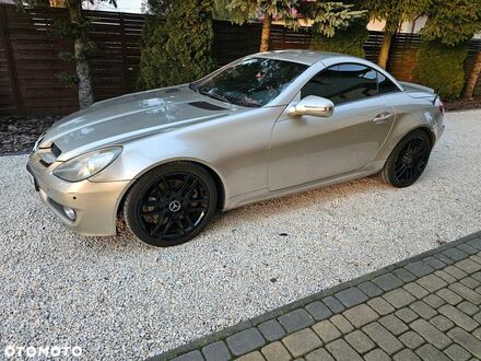 Мерседес СЛК-Класс 2008 в Европе на Automoto.ua Бежевый Мерседес СЛК-Класс, объемом двигателя 3.5 л и пробегом 223 тыс. км за 5473 $, фото 1 на Automoto.ua