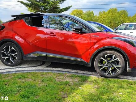 Тойота C-HR, объемом двигателя 1.99 л и пробегом 95 тыс. км за 23758 $, фото 1 на Automoto.ua