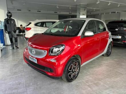 Смарт Форфор 2015 в Европе на Automoto.ua Красный Смарт Форфор, объемом двигателя 1 л и пробегом 59 тыс. км за 13358 $, фото 1 на Automoto.ua
