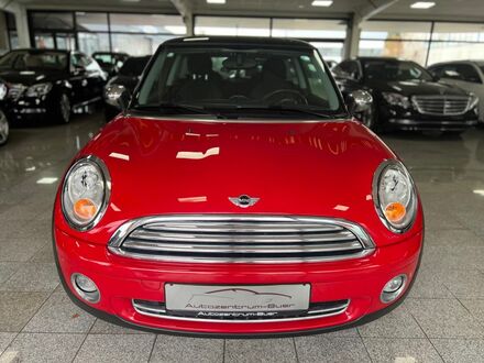 Міні Cooper 2009 у Європі на Automoto.ua Червоний Міні Cooper, об'ємом двигуна 1.6 л та пробігом 98 тис. км за 6357 $, фото 1 на Automoto.ua