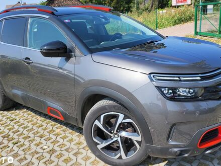 Ситроен C5 Aircross 2019 в Европе на Automoto.ua Серый Ситроен C5 Aircross, объемом двигателя 1 л и пробегом 133 тыс. км за 77900 $, фото 1 на Automoto.ua