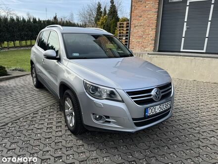 Фольксваген Тигуан 2010 в Европе на Automoto.ua Серый Фольксваген Тигуан, объемом двигателя 1 л и пробегом 136 тыс. км за 38000 $, фото 1 на Automoto.ua