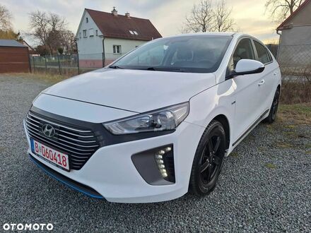 Хендай Ioniq, об'ємом двигуна 1.58 л та пробігом 129 тис. км за 16393 $, фото 1 на Automoto.ua