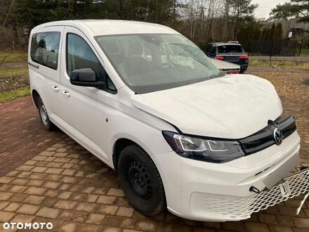 Фольксваген Кадди 2021 в Европе на Automoto.ua Белый Фольксваген Кадди, объемом двигателя 1 л и пробегом 38 тыс. км за 26999 $, фото 1 на Automoto.ua