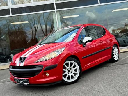 Пежо 207 2009 у Європі на Automoto.ua Червоний Пежо 207, об'ємом двигуна 1.4 л та пробігом 239 тис. км за 4286 $, фото 1 на Automoto.ua