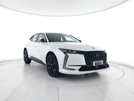 DS ДС4 2022 в Европе на Automoto.ua Белый DS ДС4, объемом двигателя 1.5 л и пробегом 44 тыс. км за 29830 $, фото 1 на Automoto.ua
